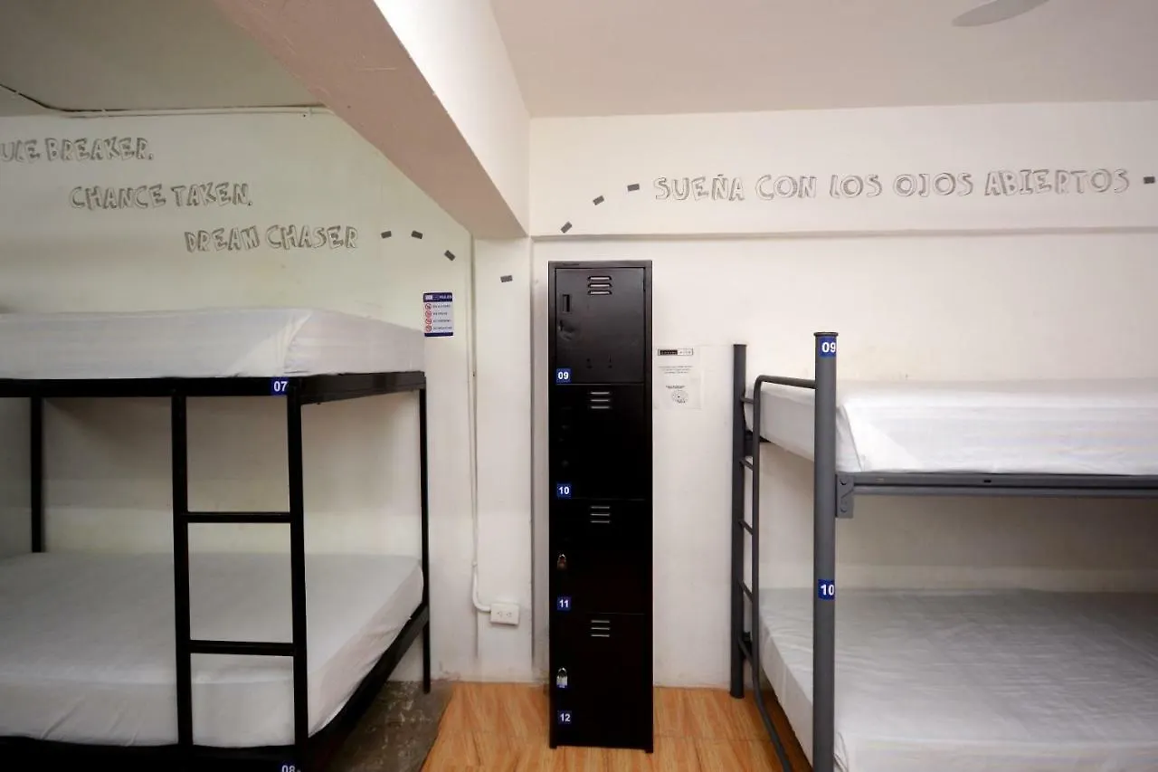 Hostel 6/15 Playa del Carmen 0*,